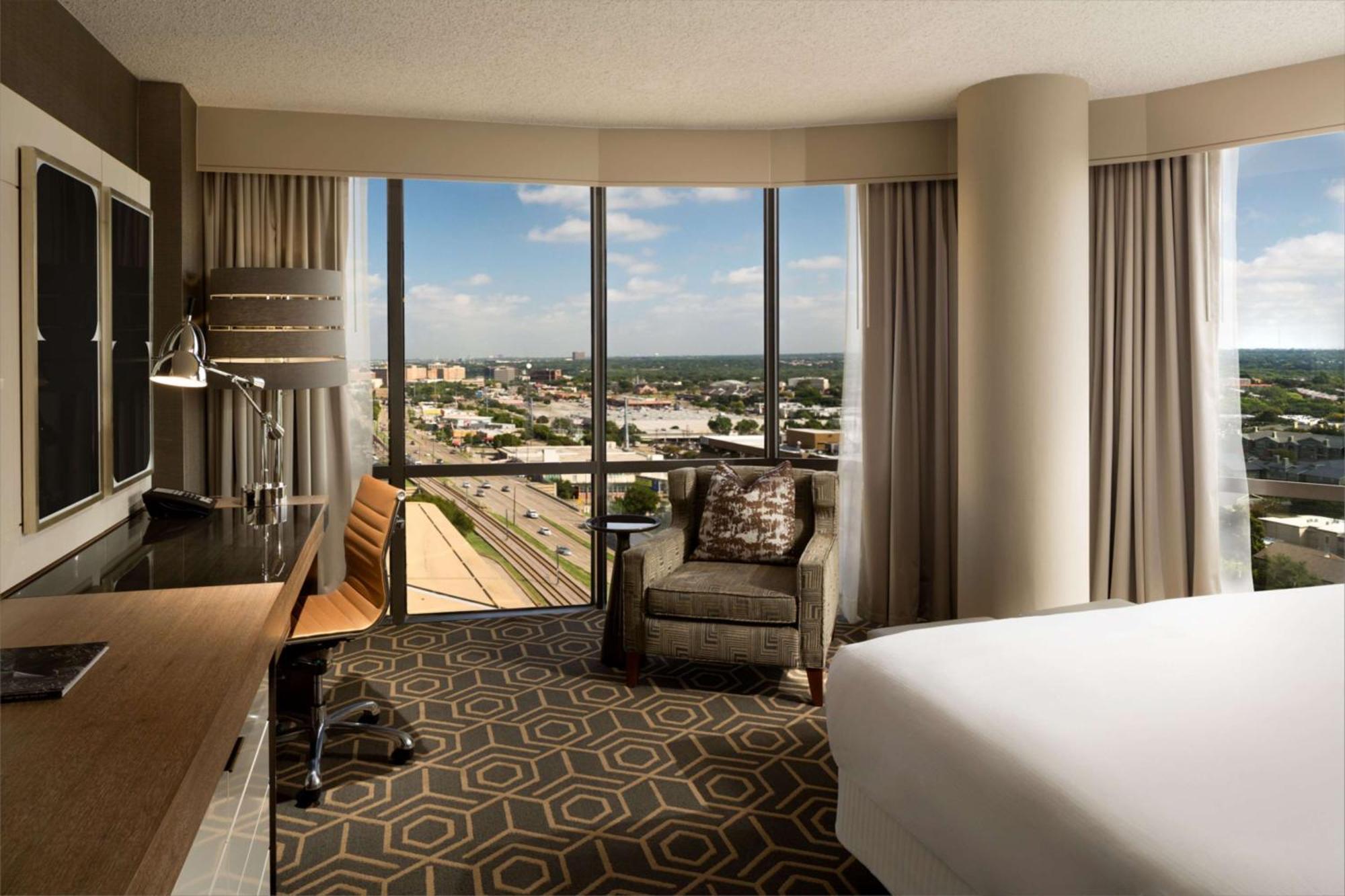 Doubletree By Hilton Hotel Dallas Campbell Centre Экстерьер фото